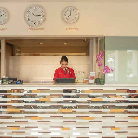 D'Primahotel Airport Jakarta Terminal 1A Tangerang Exteriör bild