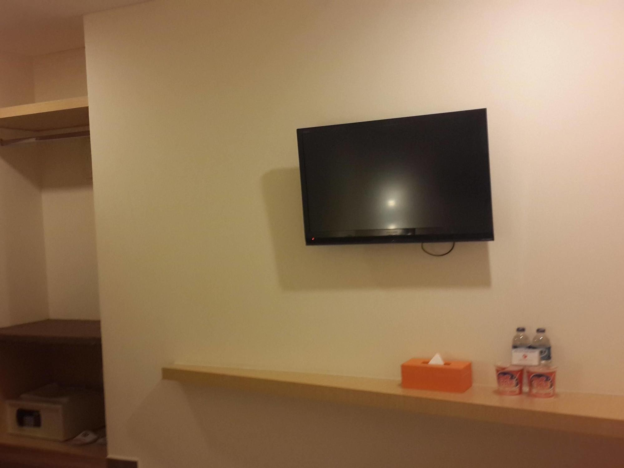 D'Primahotel Airport Jakarta Terminal 1A Tangerang Exteriör bild