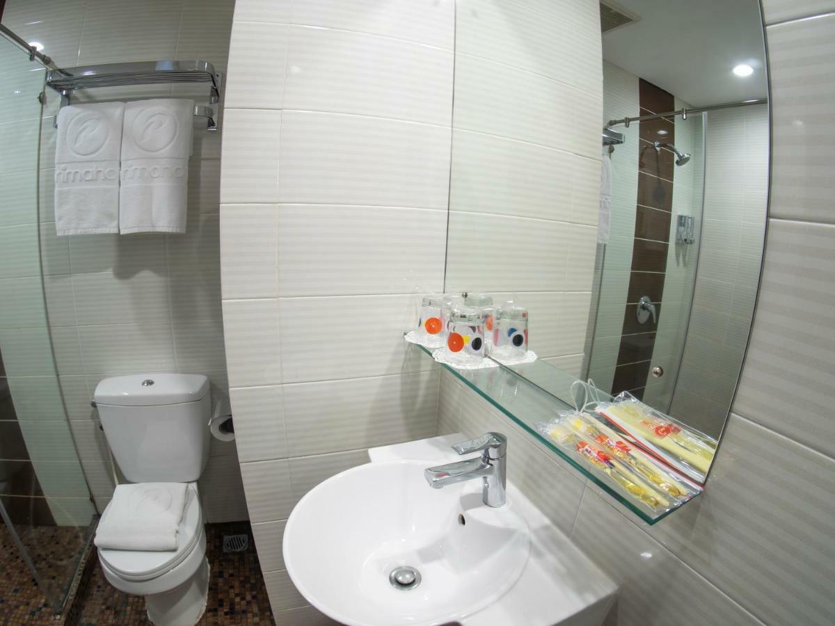 D'Primahotel Airport Jakarta Terminal 1A Tangerang Exteriör bild